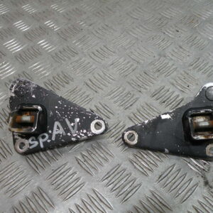 Platine de repose pied avant HONDA 125 SHADOW 4t -2000-