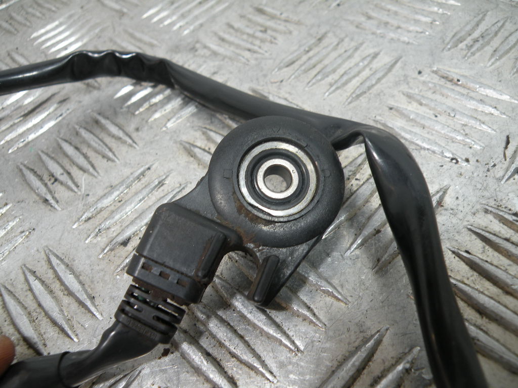 Contacteur de béquille HONDA 125 SHADOW 4t -2000-