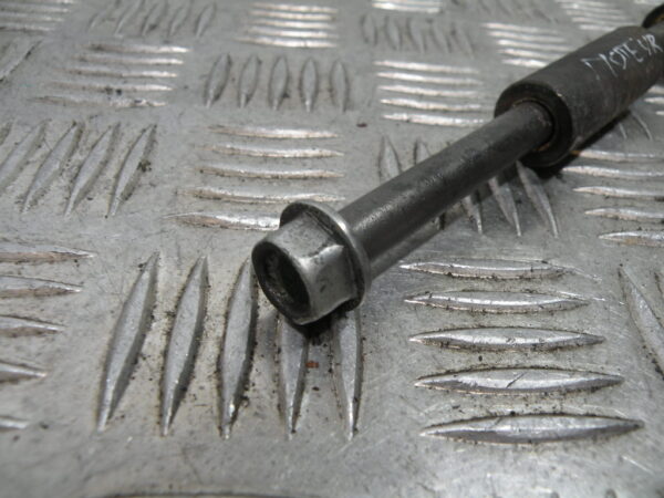 Axe moteur HONDA 125 SHADOW 4t -2000-
