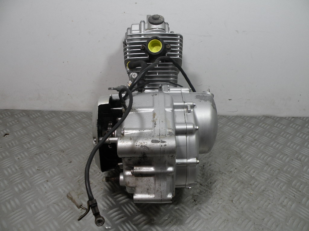 Moteur SUZUKI 125 GN 4t -1994- (F401)(36 472 km)