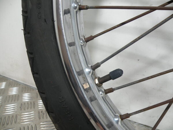 Roue avant SUZUKI 125 GN 4t -1994-