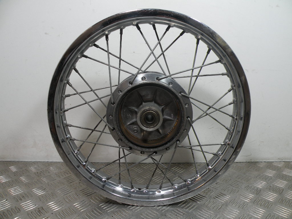 Jante arrière SUZUKI 125 GN 4t -1994-
