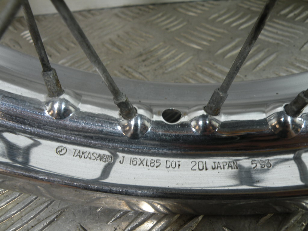 Jante arrière SUZUKI 125 GN 4t -1994-