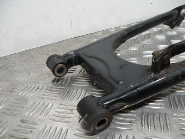 Bras oscillant SUZUKI 125 GN 4t -1994-