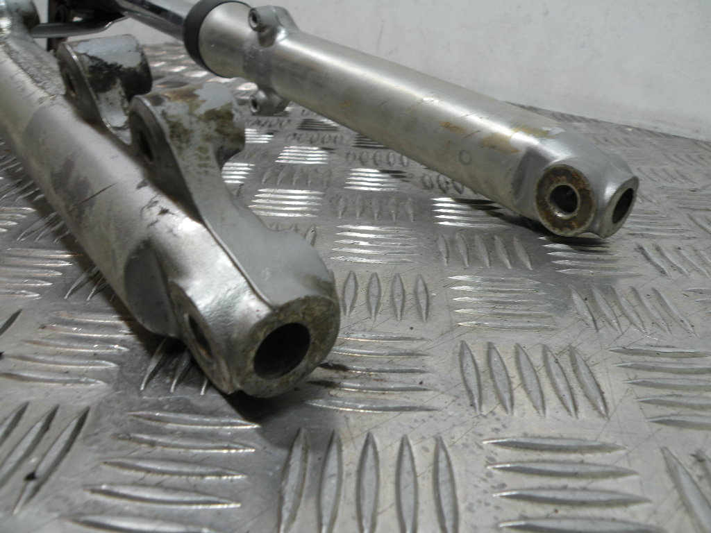 Fourche SUZUKI 125 GN 4t -1994-