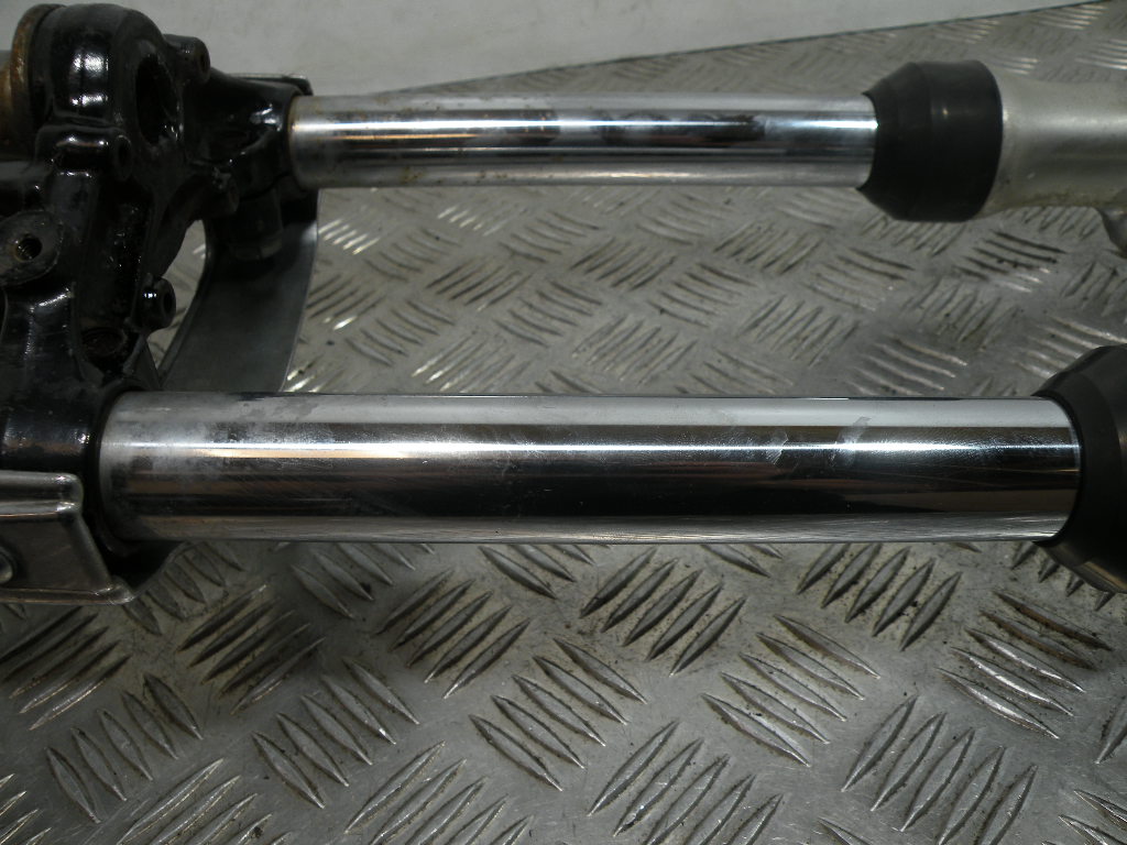 Fourche SUZUKI 125 GN 4t -1994-