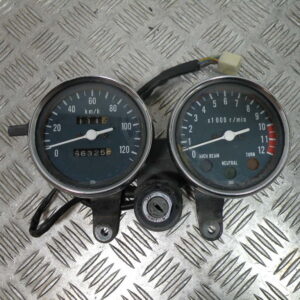 Compteur (66 325 km) SUZUKI 125 GN 4t -1995-