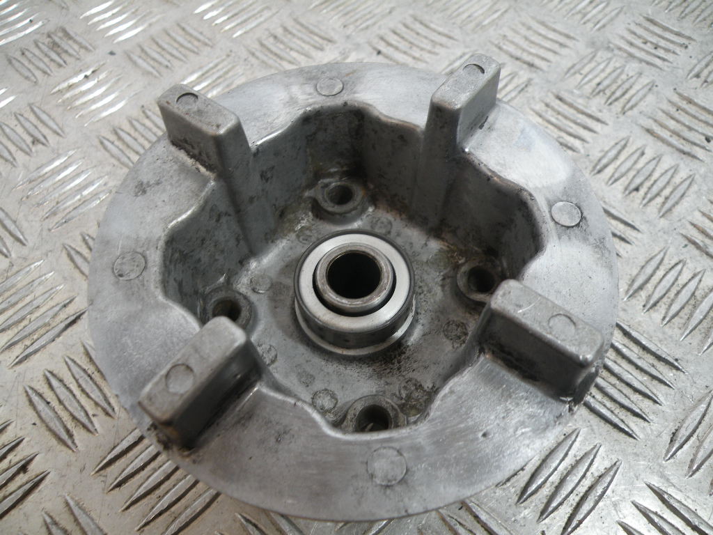 Porte couronne SUZUKI 125 GN 4t -1994-