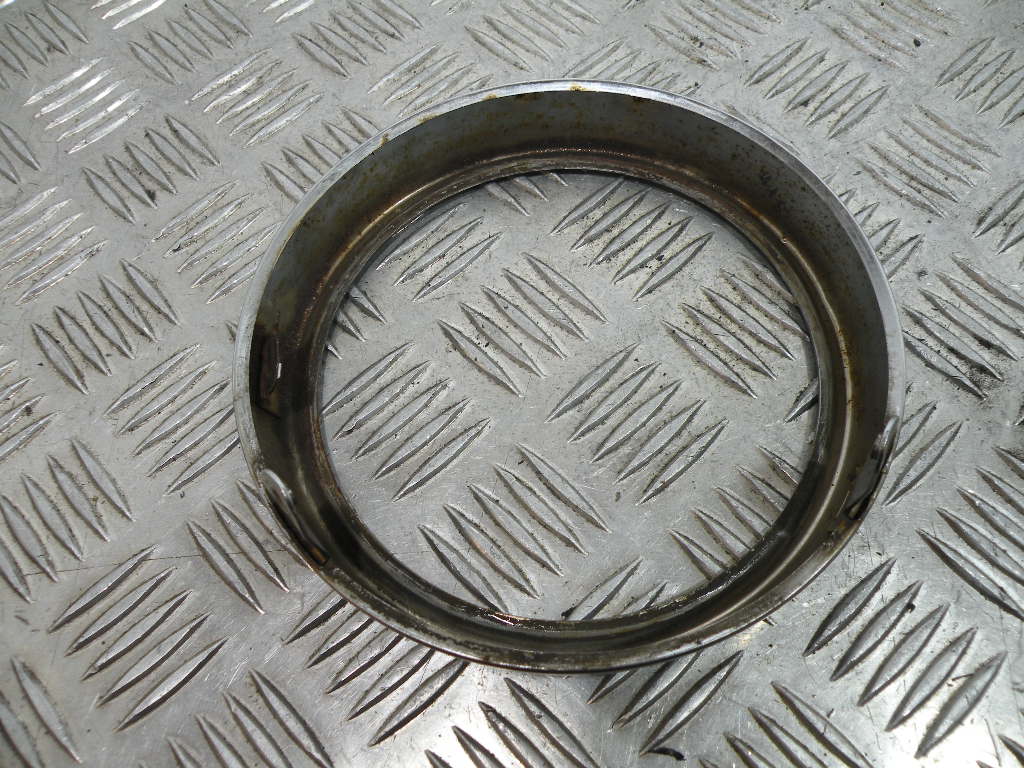 Entourage compteur SUZUKI 125 GN 4t -1994-