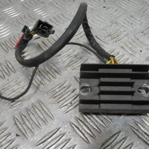 Régulateur de tension SUZUKI 125 GN 4t -1994-