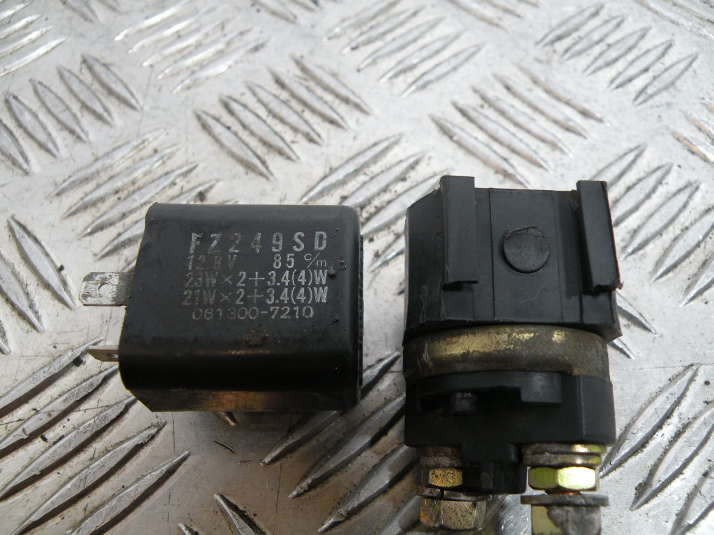 Relais SUZUKI 125 GN 4t -1994-