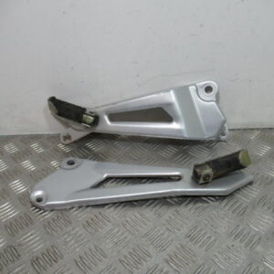 Platines repose pieds droit et gauche YAMAHA 125 YBR -2009 –