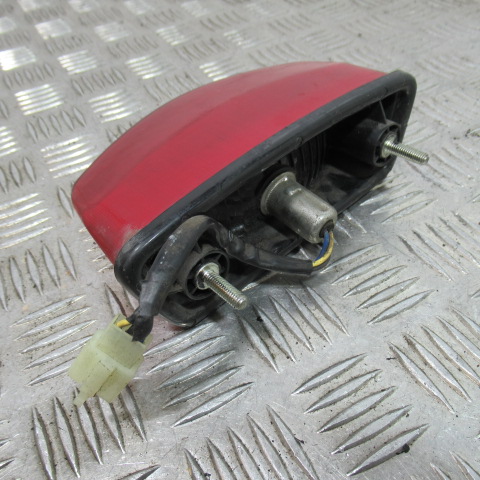 Feu arrière YAMAHA 125 YBR – 2009 –
