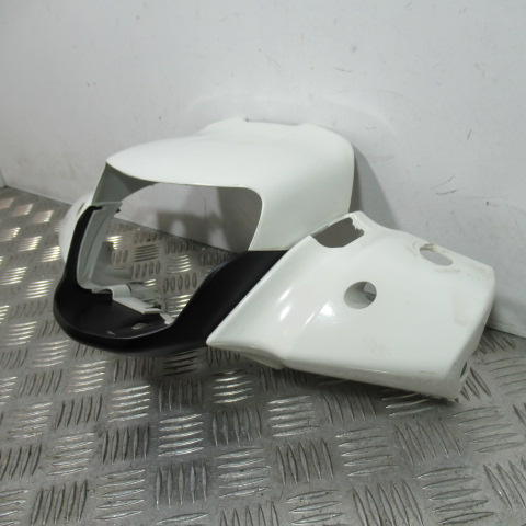 Entourage phare PIAGGIO MEDLEY 125 – 2020 –