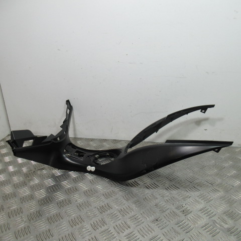 Entourage réservoir d’essence PIAGGIO 125 MEDLEY – 2020 –