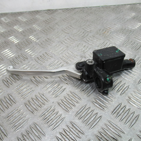 Maitre cylindre gauche PIAGGIO 125 MEDLEY – 2025 –