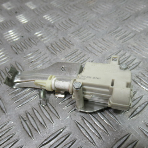 Moteur ouverture de selle PIAGGIO 125 MEDLEY – 2020 –