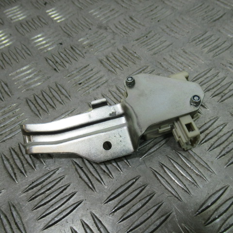 Moteur ouverture de selle PIAGGIO 125 MEDLEY – 2020 –