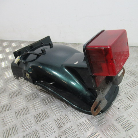 Feu et garde boue arrière YAMAHA 125 SR – 1998 –