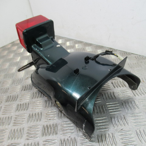 Feu et garde boue arrière YAMAHA 125 SR – 1998 –