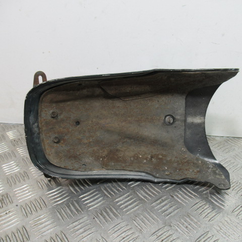 Feu et garde boue arrière YAMAHA 125 SR – 1998 –