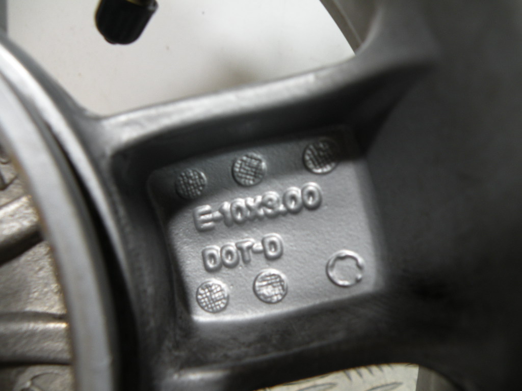 Roue arrière VESPA 50 LX 2t -2012-