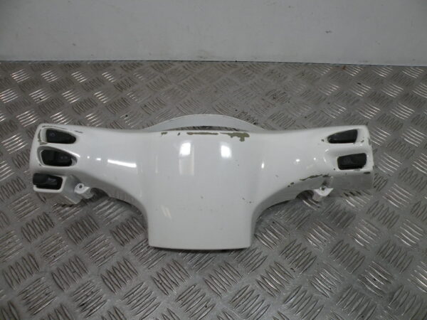 Carénage entourage guidon VESPA 50 LX 2t -2012-