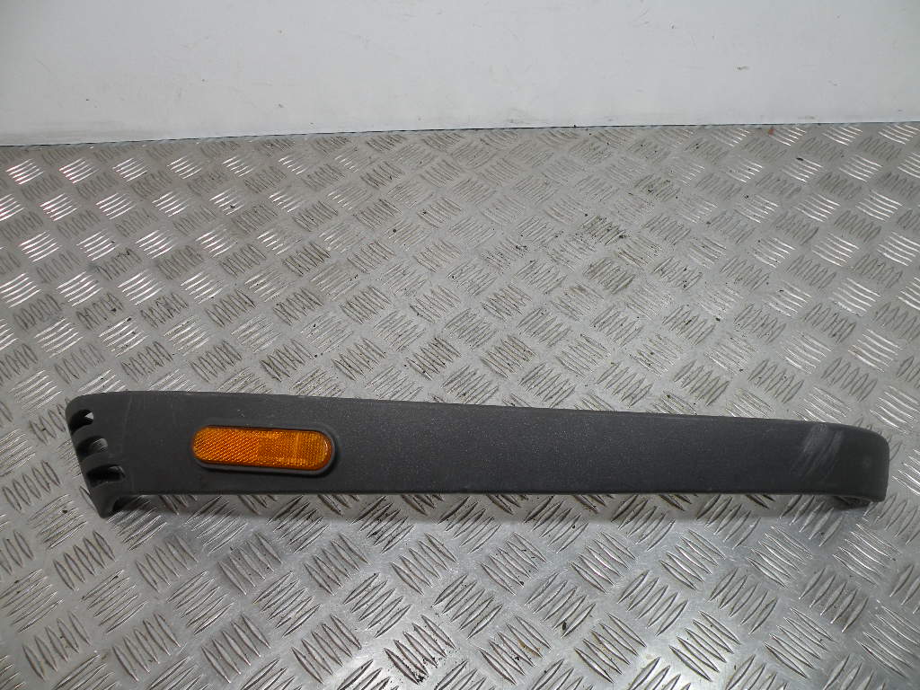 Carénage baguette latéral gauche VESPA 50 LX 2t -2012-