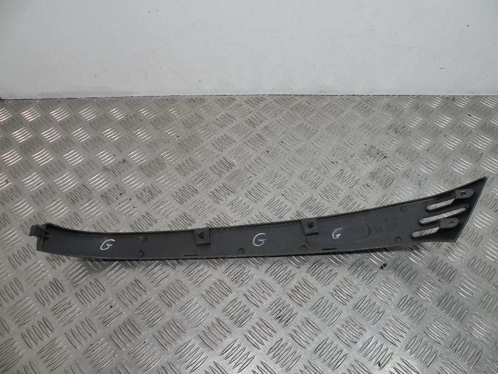 Carénage baguette latéral gauche VESPA 50 LX 2t -2012-