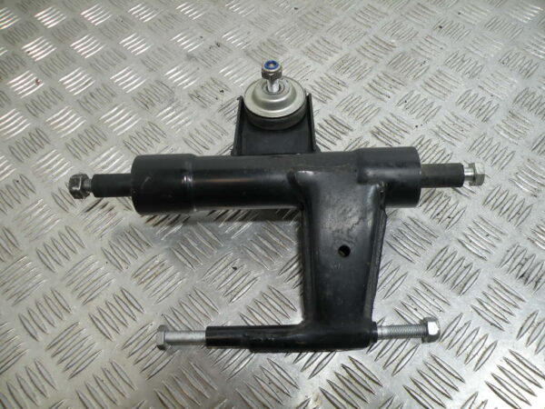 Support moteur avec axe VESPA 50 LX 2t -2012-