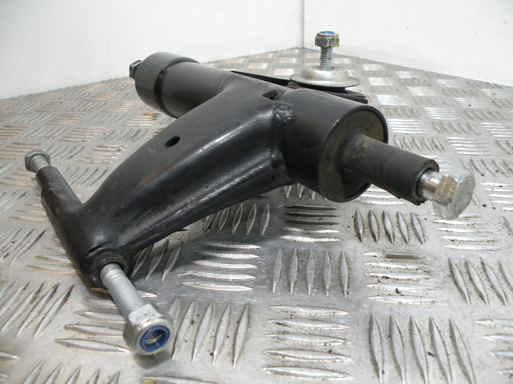Support moteur avec axe VESPA 50 LX 2t -2012-