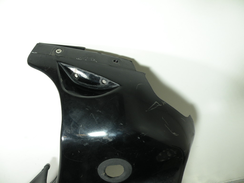 Carénage avant droit SUZUKI 750 GSXF 4t -1993-