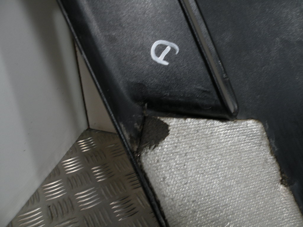 Carénage avant droit SUZUKI 750 GSXF 4t -1993-