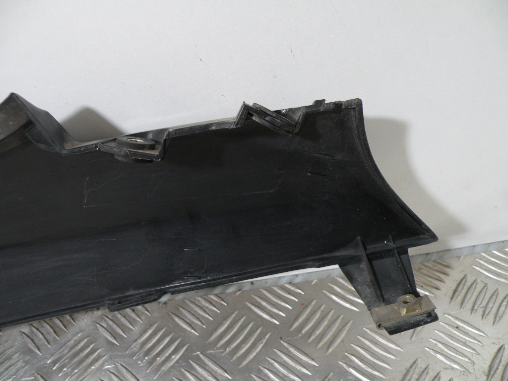 Carénage arrière droit SUZUKI 750 GSXF 4t -1993-