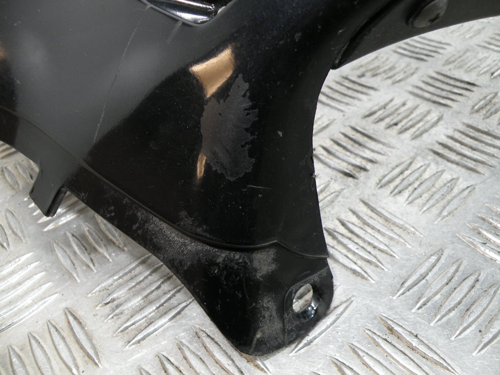 Demi sabot gauche SUZUKI 750 GSXF 4t -1993-