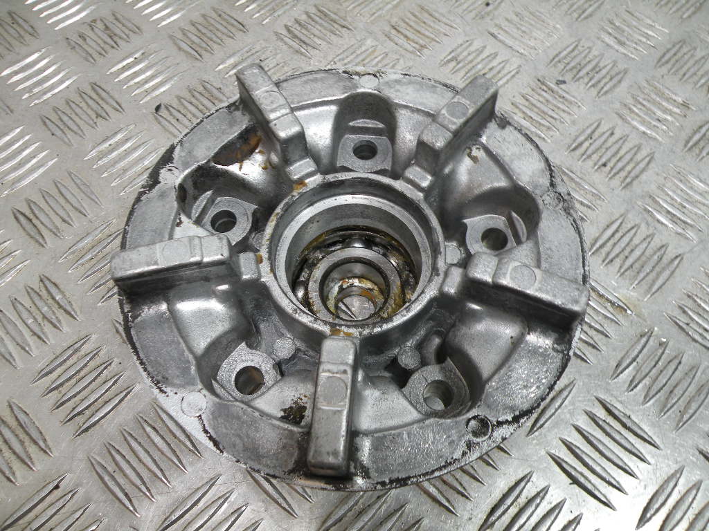 Porte couronne SUZUKI 750 GSXF 4t -1993-