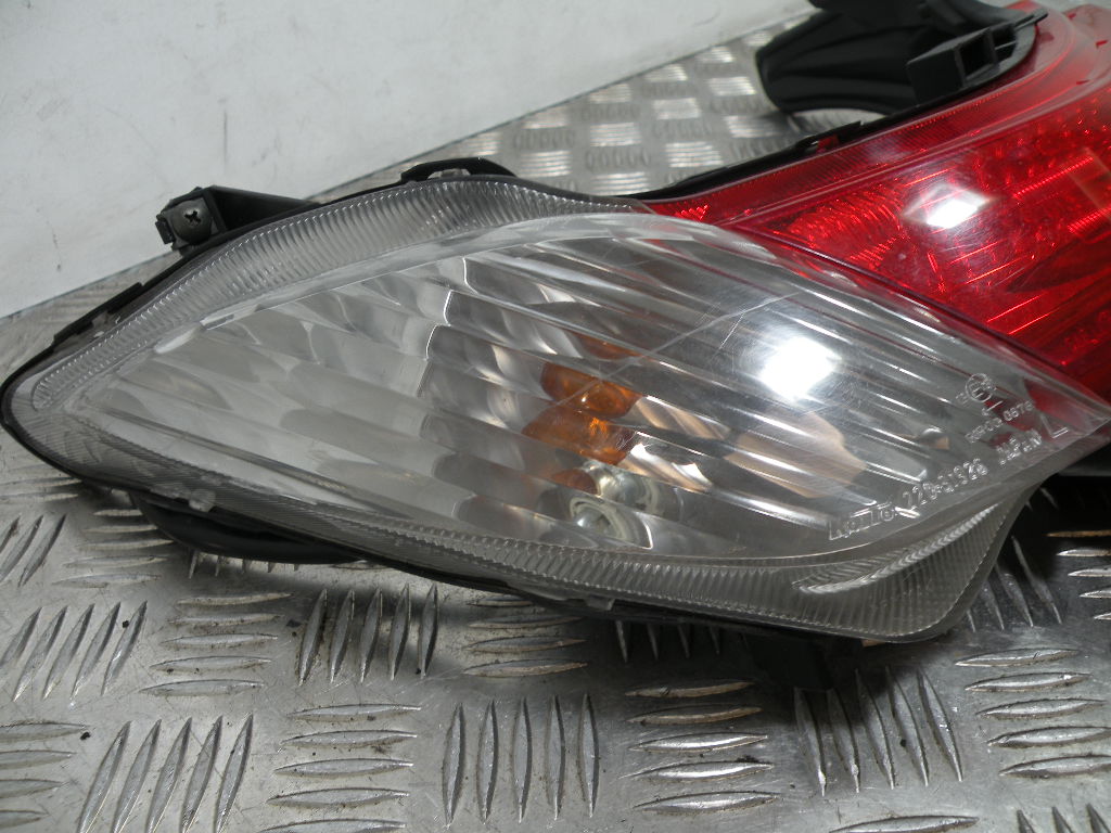 Feu arrière YAMAHA 400 MAJESTY 4t -2006-