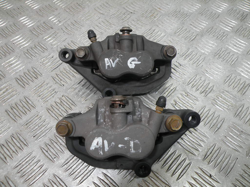 Étriers de frein avant YAMAHA 400 MAJESTY 4t -2006-