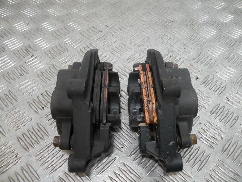 Étriers de frein avant YAMAHA 400 MAJESTY 4t -2006-