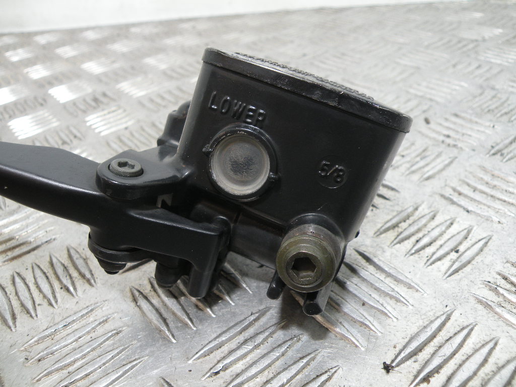 Maître cylindre de frein avant YAMAHA 400 MAJESTY 4t -2006-