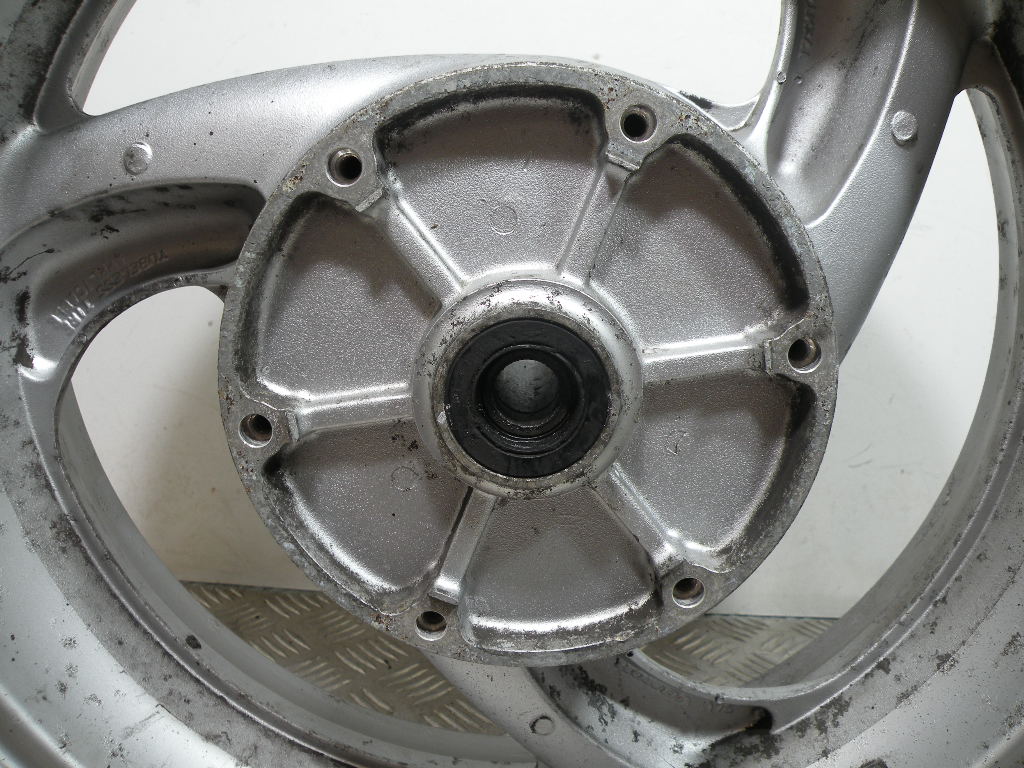 Jante arrière HONDA 650 DEAUVILLE 4t -2003-