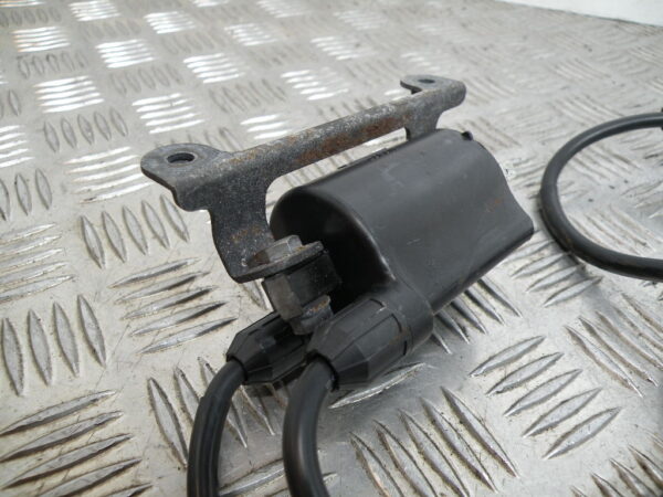 Bobine d’allumage HONDA 650 DEAUVILLE 4t -2003-
