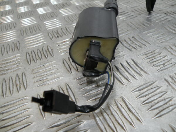 Bobine d’allumage HONDA 650 DEAUVILLE 4t -2003-