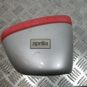 Cache sous selle droit APRILIA 125 CLASSIC 2t -2003-