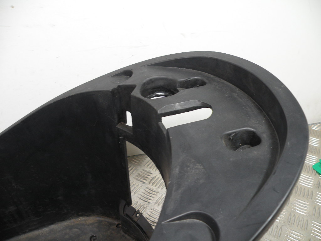 Coffre sous selle PEUGEOT 50 VIVACITY 2t -2013-