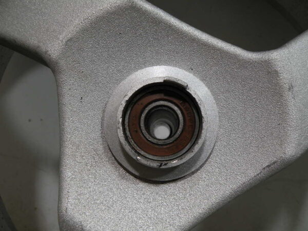 Roue avant PEUGEOT 50 VIVACITY 2t -2013-