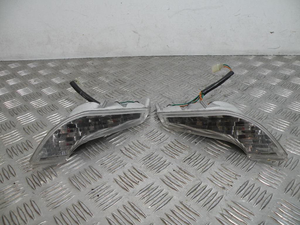 Clignotant avant PEUGEOT 50 VIVACITY 2t -2013-