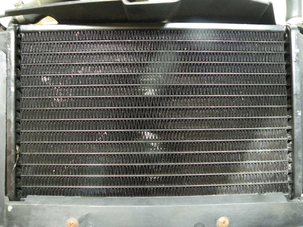 Radiateur / Ventilateur / Vase d’expansion PIAGGIO 125 HEXAGON 2t -1996-