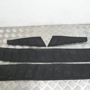 Tapis marche pied PIAGGIO 125 HEXAGON 2t -1996-