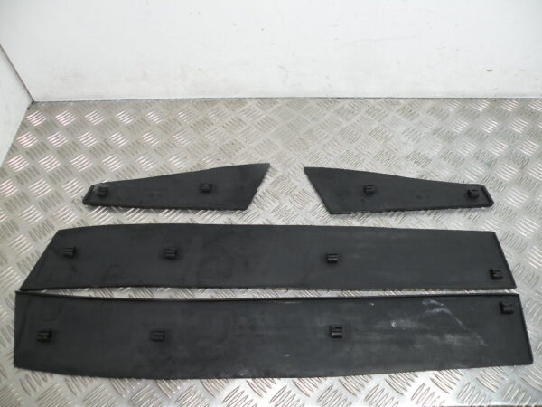 Tapis marche pied PIAGGIO 125 HEXAGON 2t -1996-